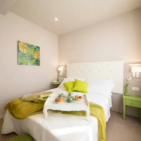 La Rocchetta - Italian Homing * Padenghe sul Garda